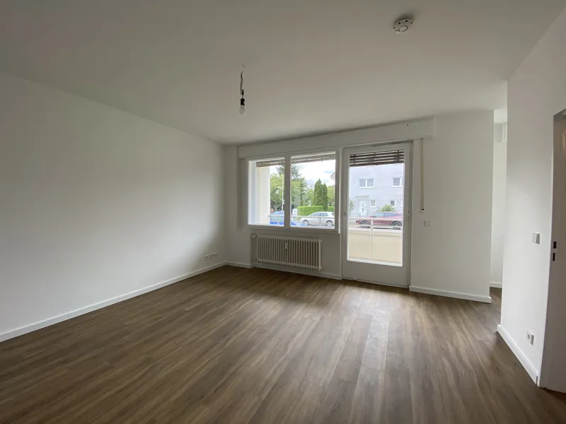 1 Zimmerwohnung mit Einbauküche, Balkon und Wannenbad — photo 1